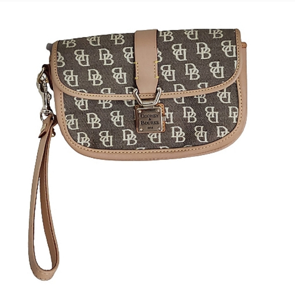 EUC Dooney & Bourke Brown Signature Canvas Wristlet